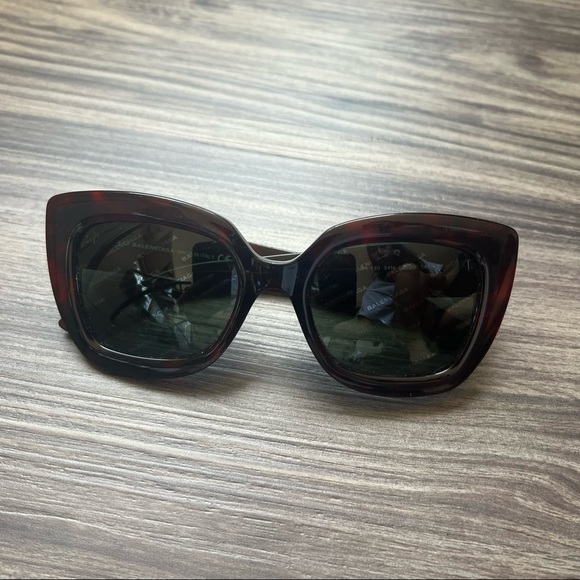 Balenciaga All-Over Logo Sunglasses in Havana Brown - Picture 6 of 8